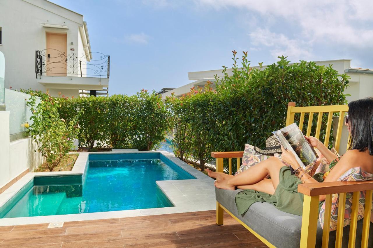 Suite Junior con piscina privada y vistas al mar